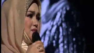 Siti Nurhalliza Menangis  quotKalaulah Ayah saya adaquot  Concert Siti amp Friends 2016 [upl. by Monika]