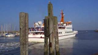 Nordsee Fähre Langeoog III legt ab Hafen Bensersiel [upl. by Hanej]