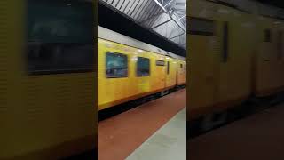 Tejas Express Overtaking Gomti Express at Etawah Jn 🚄🔥  TejasExpress GomtiExpress IndianRailway [upl. by Alac]