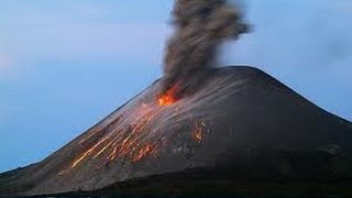 Italie iles éoliennes diaporama de lile volcanique de Stromboli [upl. by Ppik]