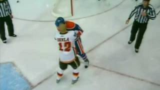 Jarome Iginla vs Ladislav Smid Dec 28 2009 [upl. by Agata557]