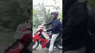 Sawang sinawang slalu bersyukur😍😍😍komedilucuviralshortjokam354mbahman354HassanSuLe [upl. by Ellesig]