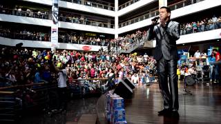 yeison jimenez en vivo concierto PLAZA DE LAS AMERICAS [upl. by Amak]