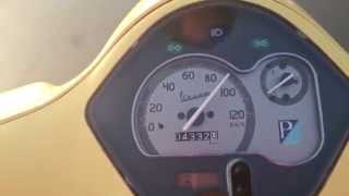 Top speed of Vespa Lx 125 [upl. by Enneillij]