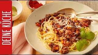 Spaghetti Bolognese  Italienisch genießen  REWE Deine Küche [upl. by Franky]