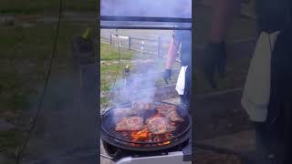 🔥🔥Skirt Steak Sear on Santa Maria Cooker bbq grill steak beef weberkettle webergrill [upl. by Anihs]