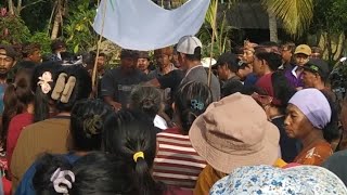 memandikan jenazah sebelum dikremasi tradisi adat bali [upl. by Seuqirdor]