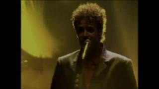 Gustavo Cerati  Camuflaje  Gira Reversiones Gran Rex 792003 [upl. by Naz946]