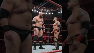 When wrestlers fight with giant wwe wrestling wweraw wrestlemania aew [upl. by Terrab]