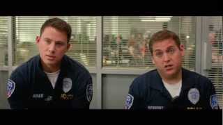 Infiltrados en clase 21 Jump Street  Tráiler español [upl. by Weight]