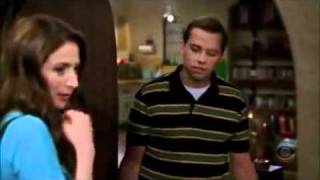 La mejor escena de Two and a half men [upl. by Doherty244]