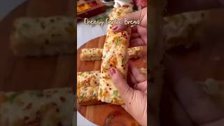 Cheesy Garlic Bread breadrecipes pizza ytshorts viralshorts food [upl. by Natica]