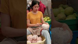 Pomelo is a musteat when you go to Thailand [upl. by Eahsal889]