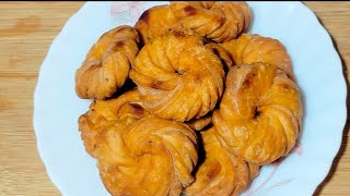 Ajwain Khari Mathri Recipe ll Bakery Jaisa Khari Namkeen Banane Ka Tarika [upl. by Siramad538]