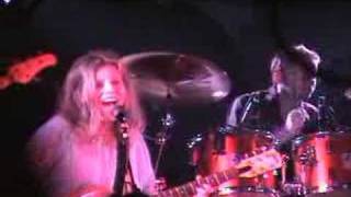 Throwing Muses Live quotCounting Backwardsquot 562000 [upl. by Fasto]