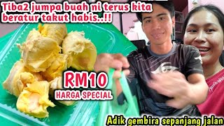 Gadis Sabah  Beli Buah Durian Sewaktu Membeli Sarapan Di Kepayan Sebelum Balik Kampung [upl. by Anabel]