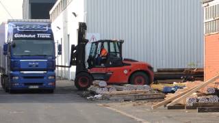 Gabelstapler Fahrer zeigt Nerven LKW Fahrer versteht kein Deutsch [upl. by Clarine912]