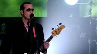 Stone Temple Pilots  Between The Lines Alive in the Windy City HD [upl. by Choong]