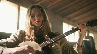 Amanda Seyfried singing and playing banjo in Skin amp Bone 2022 Short film [upl. by Joycelin919]