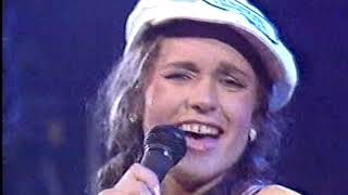 Nicolette Larson on late night TV July 1981 [upl. by Ahsikcin]