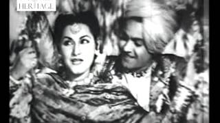 Rut Aayi Suhani Hai  Gaon Ki Gori 1945  Old Bollywood Classical Songs [upl. by Hpesojnhoj23]