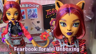 Monster High Fearbook Toralei Unboxing and Review [upl. by Aihseuqal440]