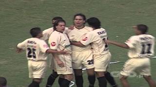 Universitario 3  Sporting Cristal 4 Estadio Monumental 2002 [upl. by Albion]