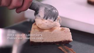 Caramel Biscuits Cheesecake with Pralines amp Cream تشيز كيك بسكويت الكراميل مع البرالين والكريمة [upl. by Anilyx]