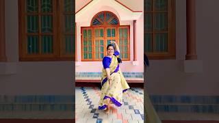 Markazhiye Mallikaye  Megham  Sreenivasan  priya gill  dance  Malayalam song [upl. by Jonie]