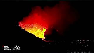 Iceland Eruption Main Vent Having A Wild Night 31 3 24 [upl. by Nosna]