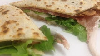 Piadina e Cassone Romagnolo Ricetta [upl. by Sherburne]