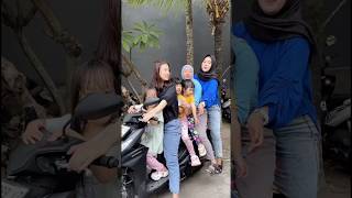 WADUH DOMINIQ KEHIMPIT GA BISA GERAK KAYA GINIshortviralviralvideoshortvideoviralshorttrending [upl. by Tolley]