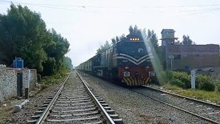 Great Acceleration Of Age30 6026 l Leading 10 Dn Allama Iqbal Express l Passing Hyderabad shorts [upl. by Ybrik]