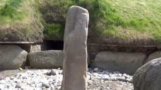 Visite des tumulus de Knowth Newgrange [upl. by Tony]