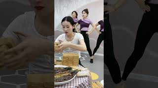 Exercise with grain bread What is the diet secret Chinese coach diet dance [upl. by Buell]