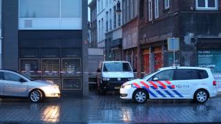 Schaap en Citroen in Den Bosch hele dag dicht na inbraak met vrachtwagen [upl. by Kciv]