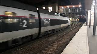 RER et TGV dans la nuit de paris [upl. by Furey]