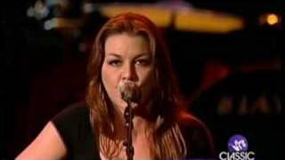 GRETCHEN WILSON Hearts Straight On LIVE wJOHN RICH [upl. by Placidia]