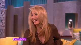 Lisa Kudrow Sings Smelly Cat [upl. by Sethrida830]