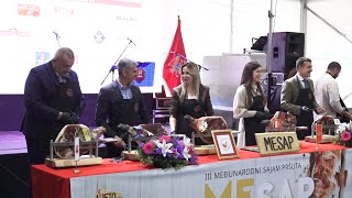 RTV Cetinje  Počeo međunarodni festival pršuta na Cetinju [upl. by Yrrek492]