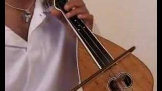 Learn To Play quotKalamatiano Argaleiosquot On The Cretan Lyra [upl. by Nosnevets76]