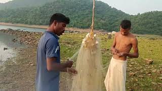 ହଦଗଡ଼ ନଦୀ ରେ ମାଛଧରଲୁ  Hadagarh Dam fishing in fish 🐠video turamsorenblog [upl. by Bronwen]