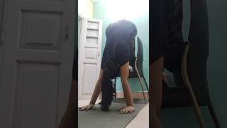 hand standing practice for the first time handstandworkout yogaexercises handstands Jasmine [upl. by Capone]