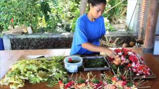 Making Balinese Hindu Offerings to the Gods [upl. by Eeuqram478]