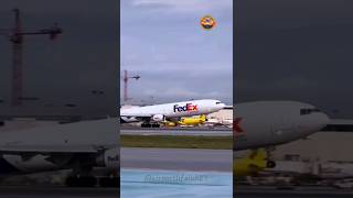 McDonnell Douglas MD11F  FedEx Taking off airportlifeiah87 FedEx charlieissocoollike [upl. by Vladi]