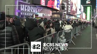 Revelers from around the world gather in Times Square for New Years Eve [upl. by Nawyt]