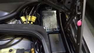 Mercedes 190 W201 How To Remove Cover Fusebox [upl. by Ranee505]