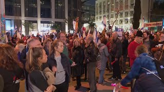 Protesters in Tel Aviv call on Netanyahus government to resign [upl. by Henn633]