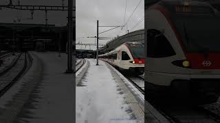 SBahn Zentralschweiz verlässt den Bahnhof Luzern [upl. by Kipper]