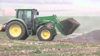 John Deere 6810 und 6320 premium am Hühnermist fahren mit Tebbe HS 180 HD [upl. by Assyli187]